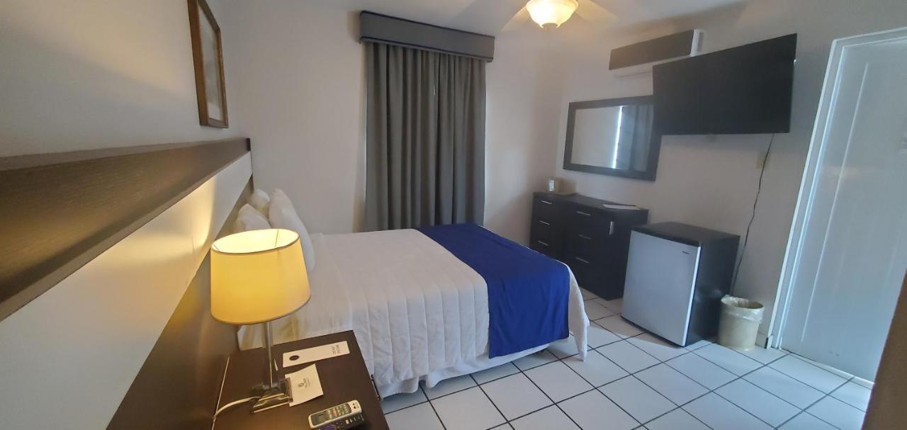 Full Moon Hotel & Restaurant Salinas Luaran gambar